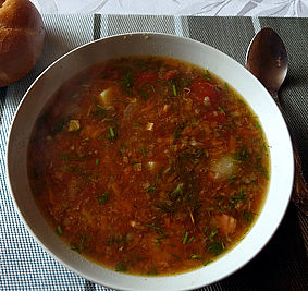 Kuchnia nasza powszednia: wiosenna zupa z młodej kapusty